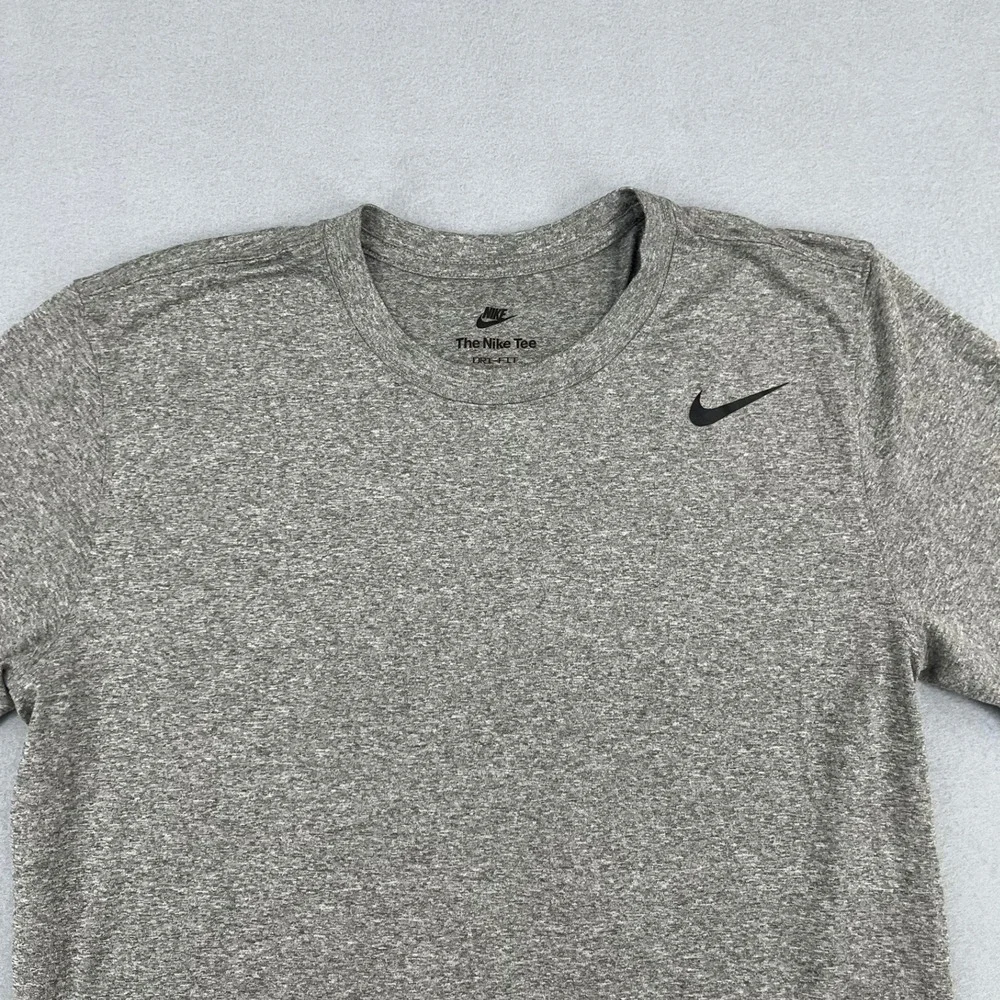 Nike Dri-FIT Mens Small Heather Gray Short‎ Sleeve Athletic Training T-Shirt